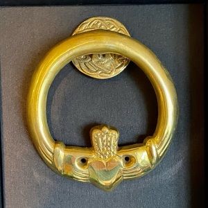 New Irish Brass Claddagh Ring Door Knocker